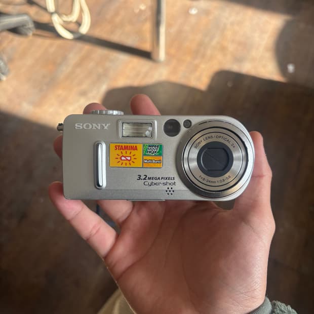 소니 사이버샷 p7 디지털카메라