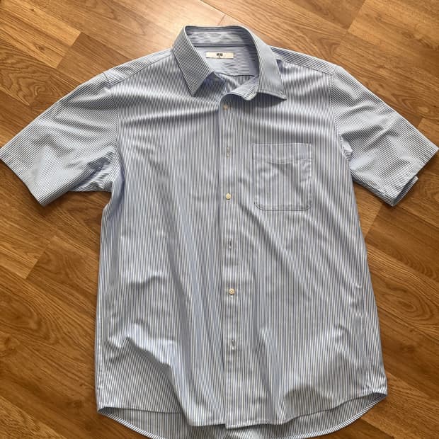 유니클로 스트라이프 셔츠 