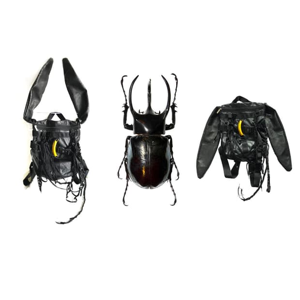 Custom🐾)Beetle leather B-ear starp bag