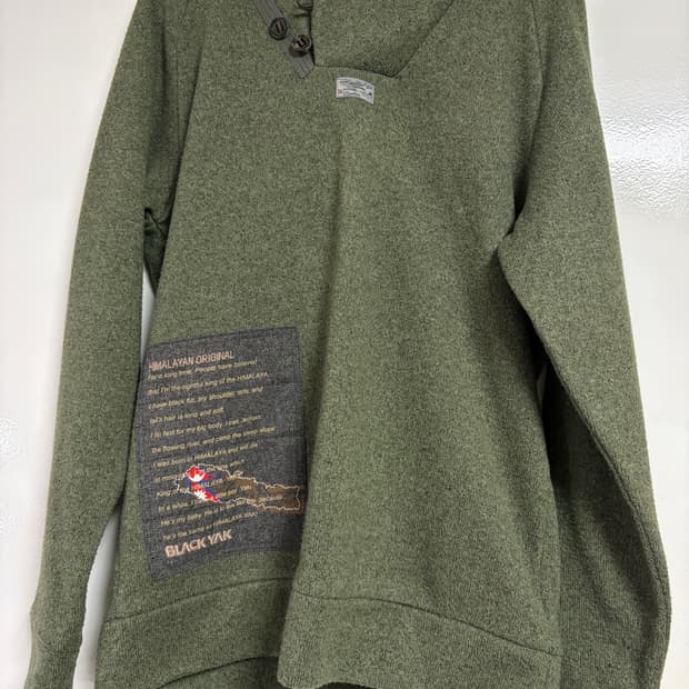 블랙야크 니트 상의 