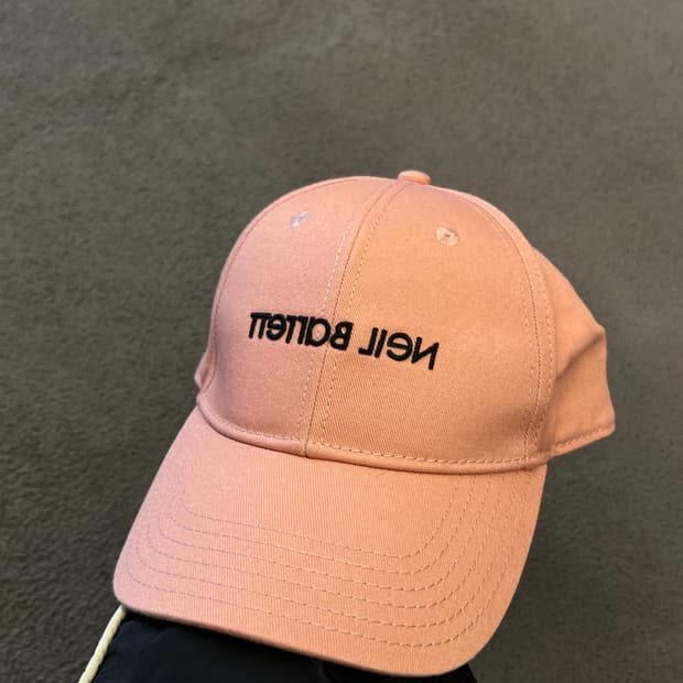 닐바렛 레터링 캡 처분 