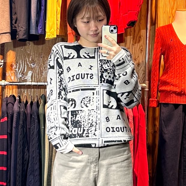 M 오베이 x 아이앱스튜디오 로고 패턴 쿨그레이 니트