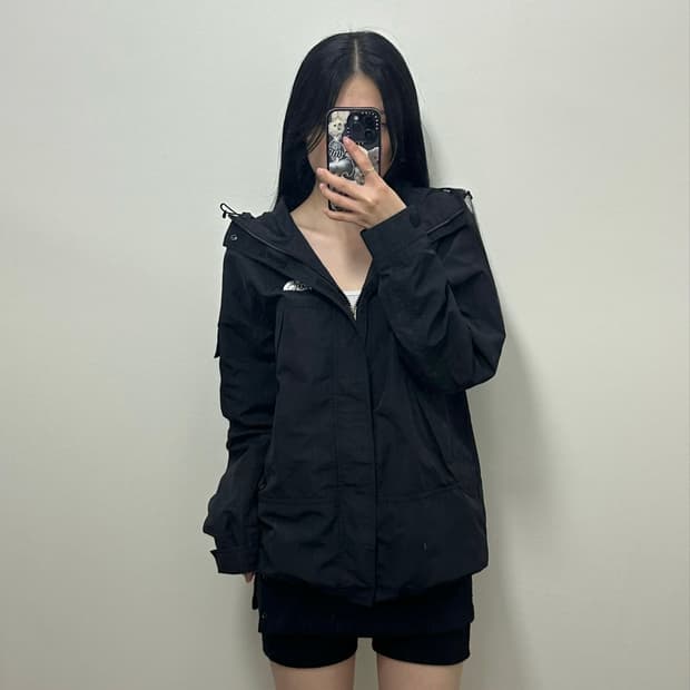 노스페이스 자수로고 블랙 윈드 바람막이 자켓