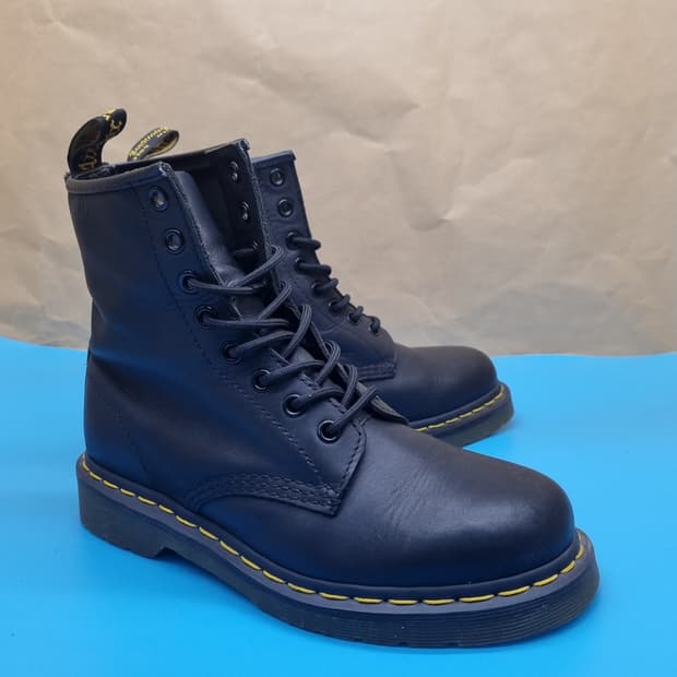 닥터마틴 1460 여성워커부츠37 240