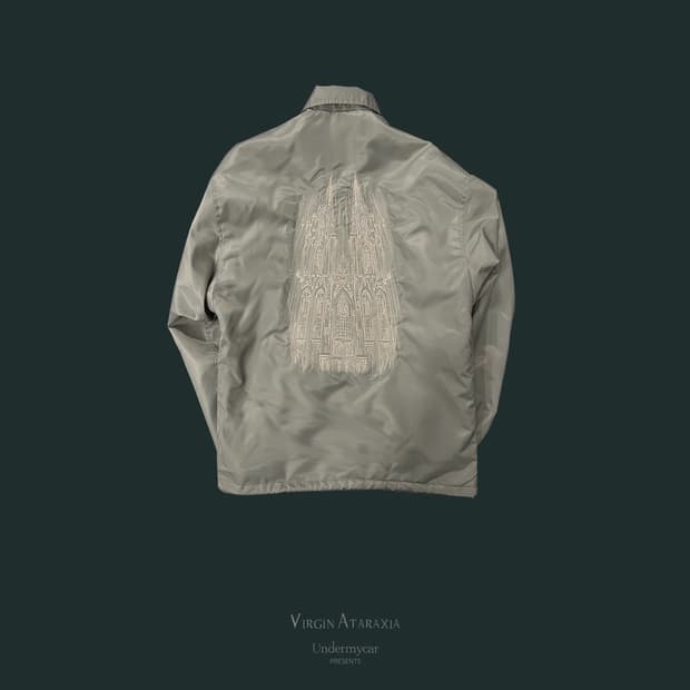 언더마이카 대성당 자수 및 패치 코치 자켓 펄