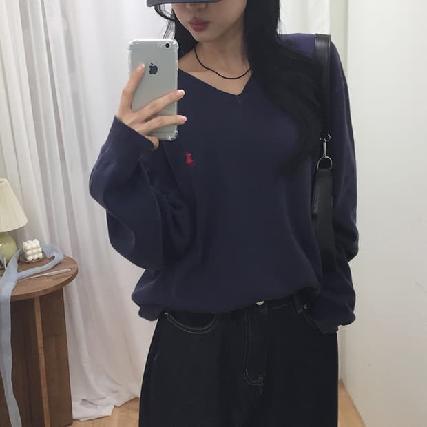 공용 폴로 V넥 니트 100