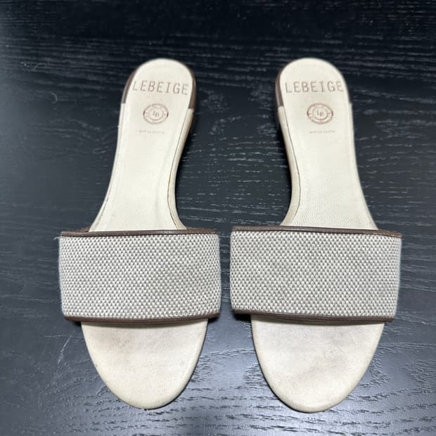 르베이지 슬리퍼 뮬