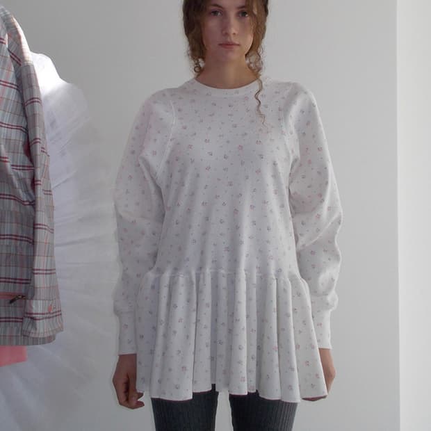 프레클 와플 플레어 맨투맨 드레스