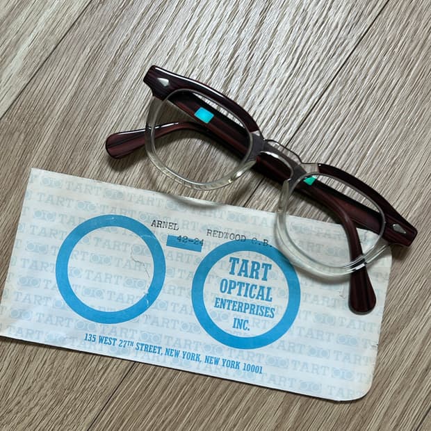 1950년대 빈티지 타르트옵티컬 아넬(Tart Optical Arnel)