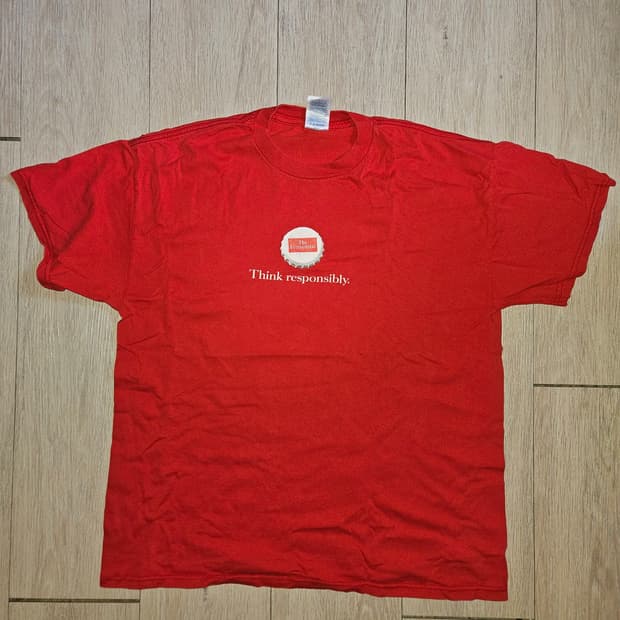 00s the economist t shirt