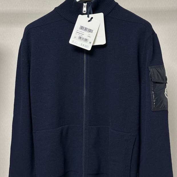 몽클레어 트리콧 니트 자켓 23fw XXL(105-110) 새상품
