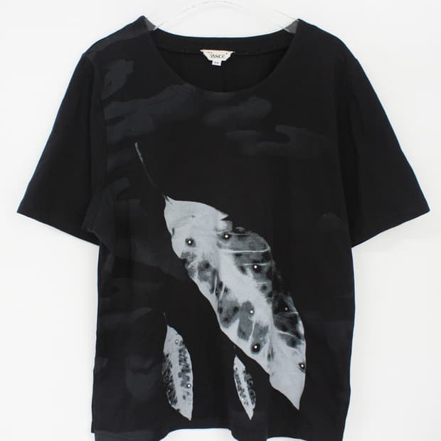 Feather t-shirt