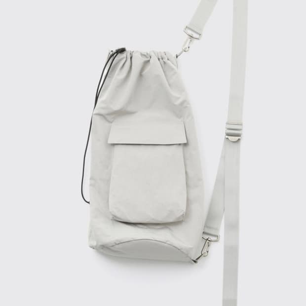 해칭룸 보틀백 샌드