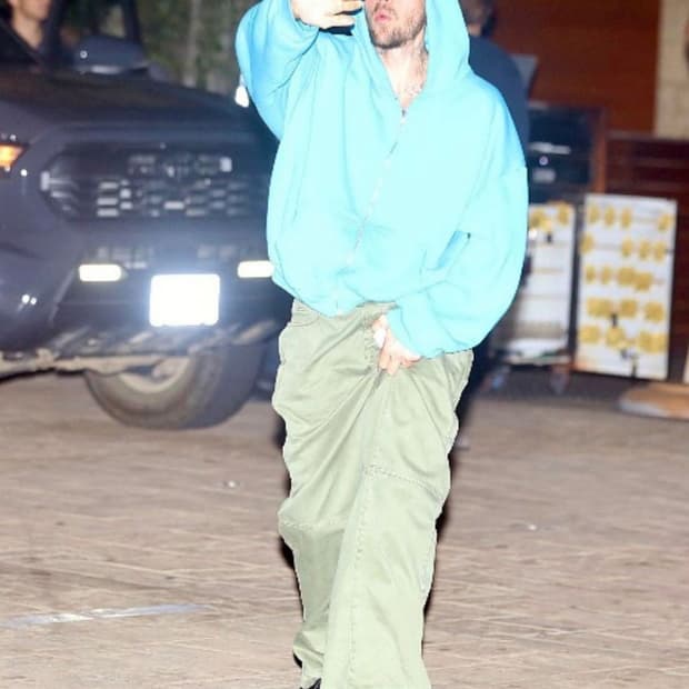 M) SKYLRK Zip Hoodie super blue