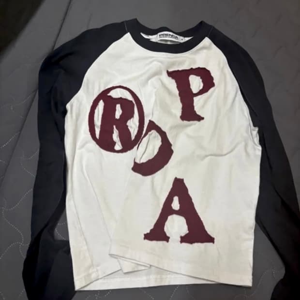프렌다 PRDA 빅 패치 레이건 롱슬리브 (WHITE)