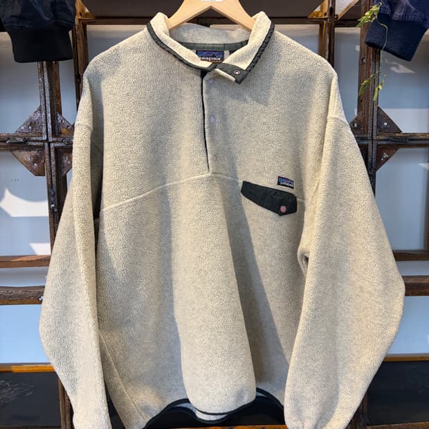 90s Patagonia snap t