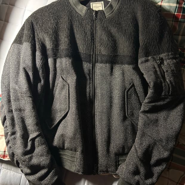 [50] 우영미 헤링본 배색 봄버 자켓