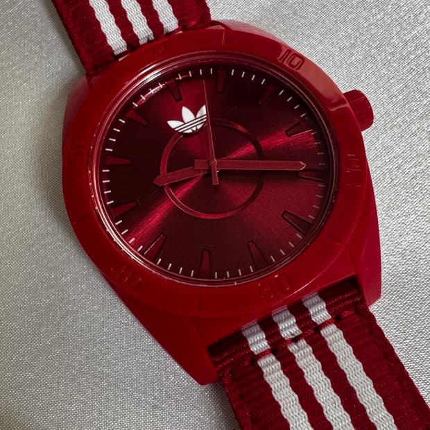 Adidas 아디다스 산티아고 ADH2661 레드 세줄 손목시계
