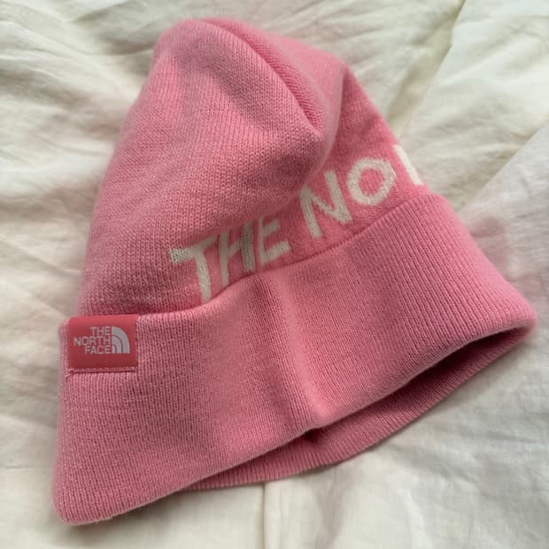 급전)딸기 우유깔 노스페이스 비니