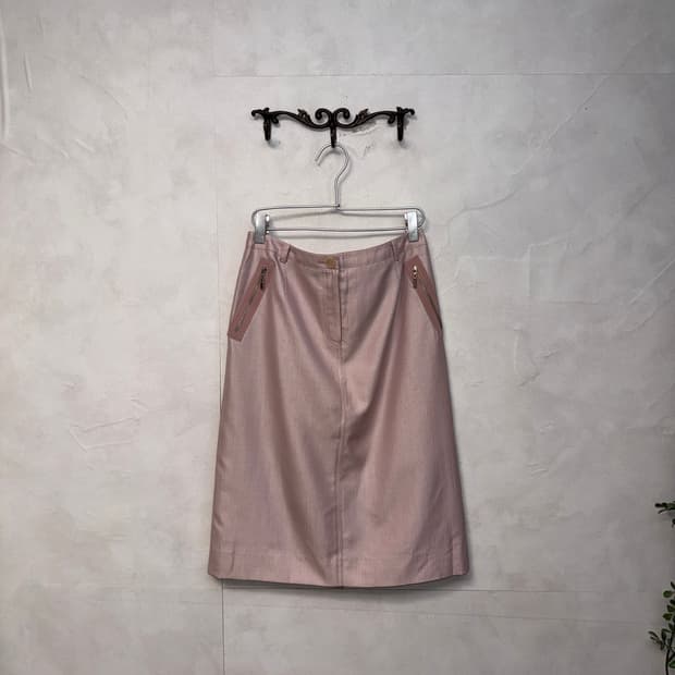 Mute pink zipper detail midi skirt