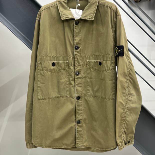 스톤아일랜드 와펜 올드이펙트 올리브 오버 셔츠