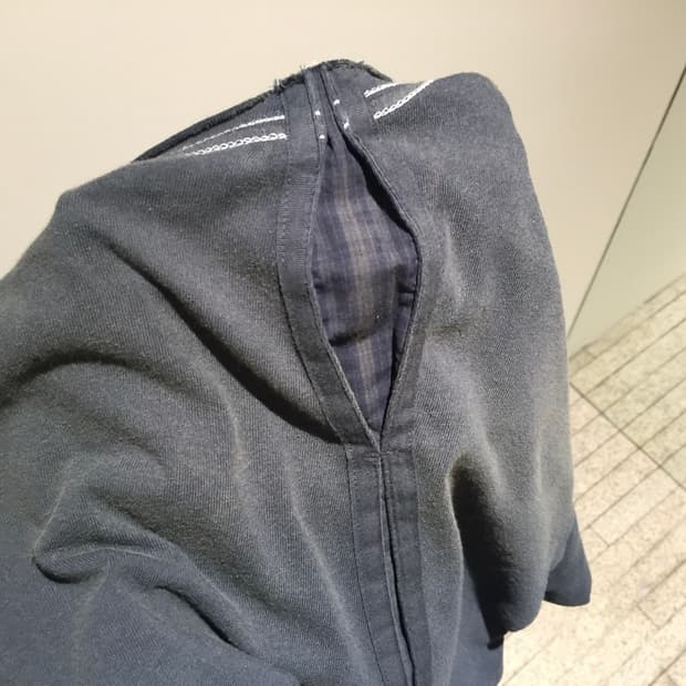 쿠어 아카이브 스토어 한정 리워크 로우컷 레귤러 핏 티셔츠