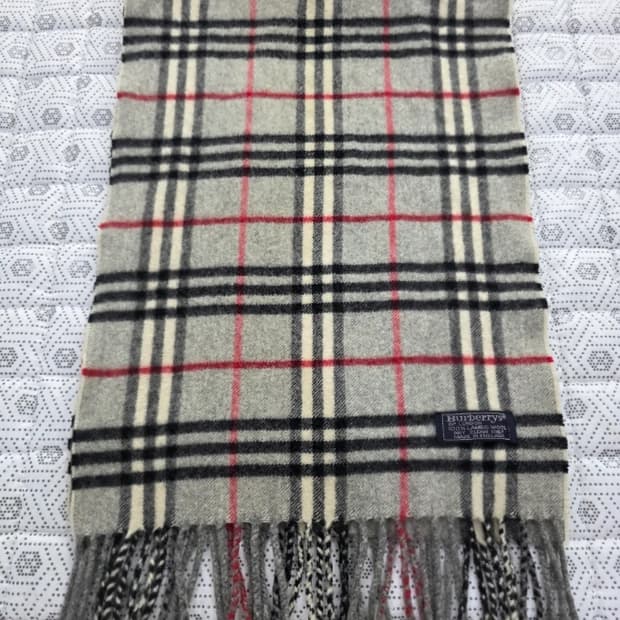 버버리 그레이 체크 램스울 머플러