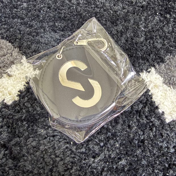 송지오 손거울 키링