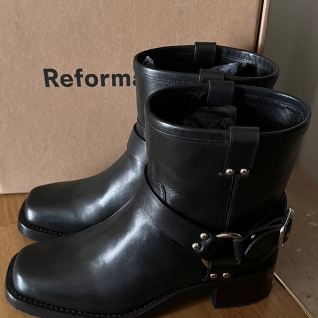 Reformation 부츠