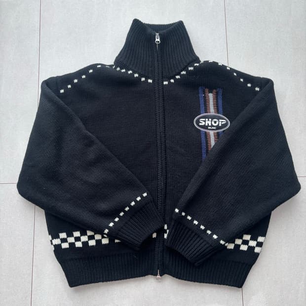 [L] 인세인개러지 인사일런스 자카드 니트집업자켓