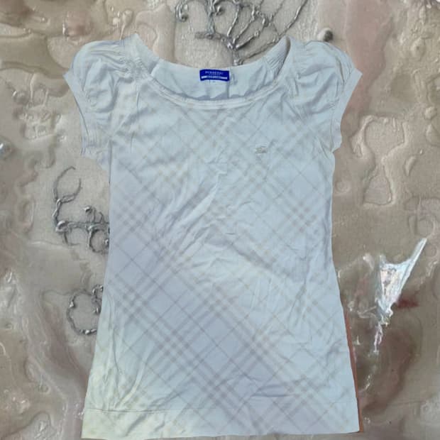 빈티지 버버리 블루라벨 노바체크 반팔 티셔츠 38 퍼프소매 딱붙핏