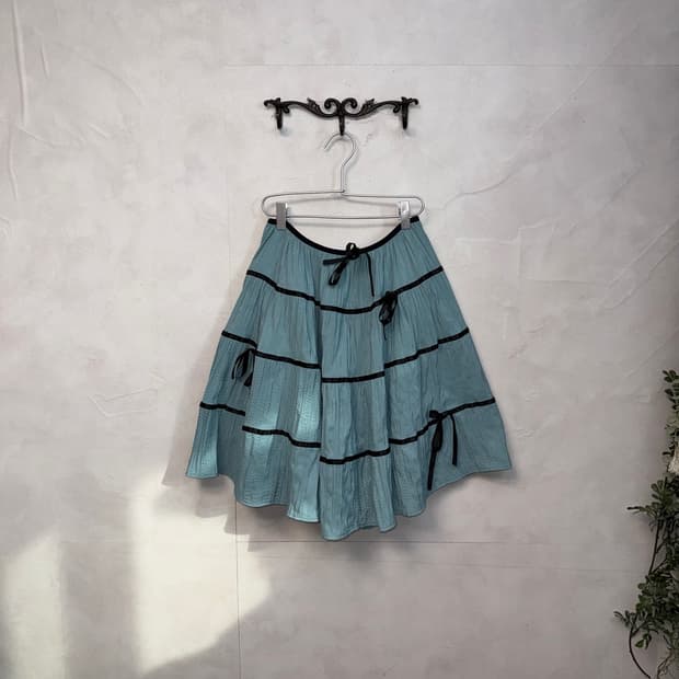 Mute blue ribbon sheer pleats cancan sk