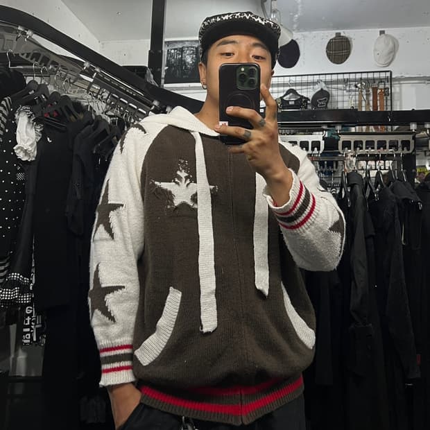 Vintage Star Point Knit Hoodie