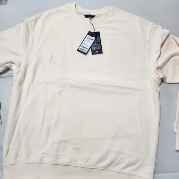 지오지아앤드지맨투맨티셔츠105사이즈아이보리