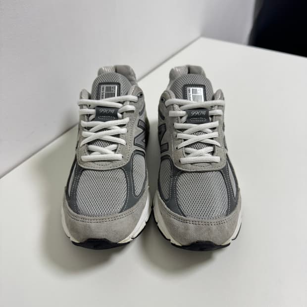 뉴발란스 990v4 그레이