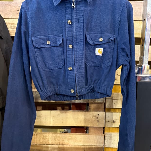 칼하트 네이비 리메이크 크롭 셔츠 자켓
