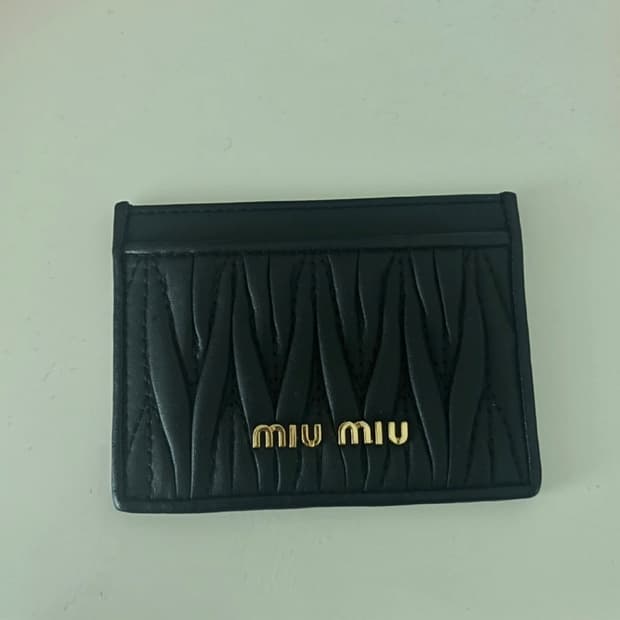 미우미우 카드지갑