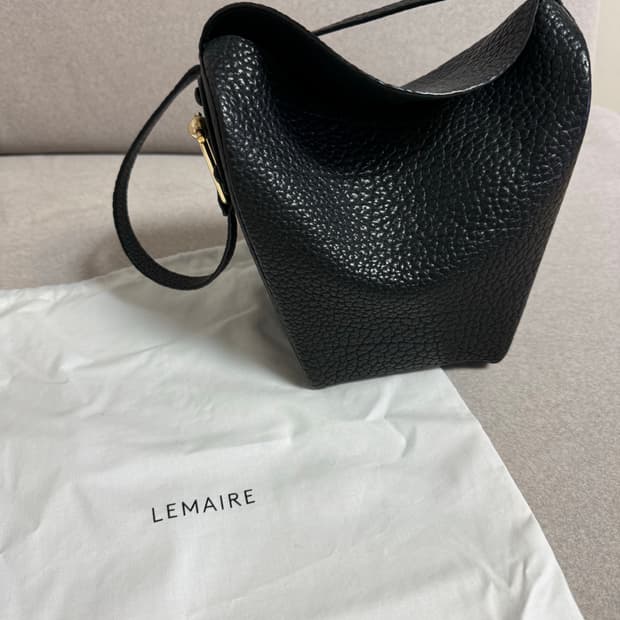 르메르 폴디드 스몰 블랙