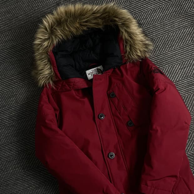 노스페이스 화이트라벨 라쿤 푸퍼 마운틴 다운 파카 y 3292