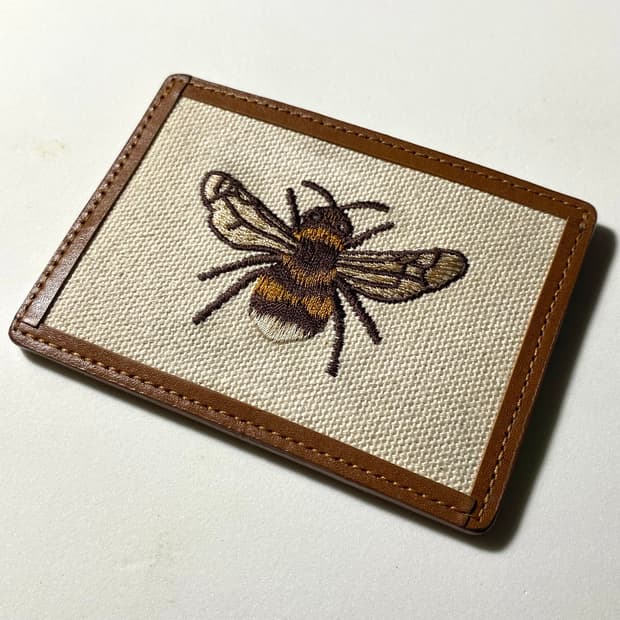 [정품] 와일드브릭스 허니비 카드지갑