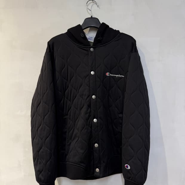 챔피온 블랙 후드경량패딩