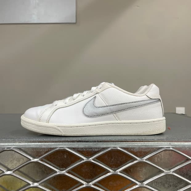 나이키 코트로얄 화이트 그레이 240