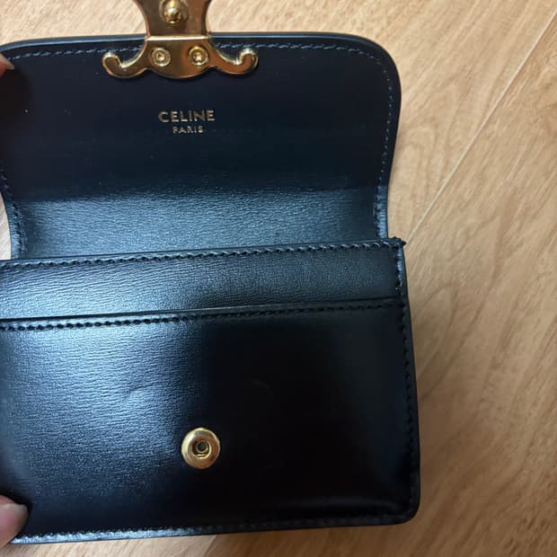 셀린느 트리옹프 카드지갑 블랙 금장