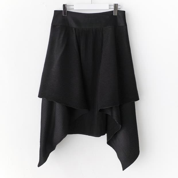 hiroko koshino) unbalanced stripe skirt