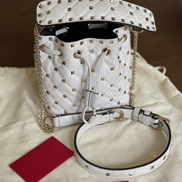 VALENTINO 발렌티노 버킷백