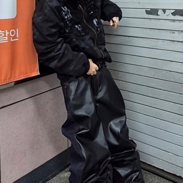 에모스탠스클럽 레더 하프 데님 인디고