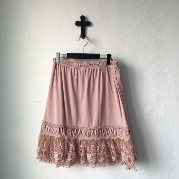 axes femme lace trimming skirt