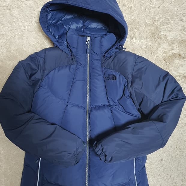 노스페이스 패딩 자켓 상태좋고깨끗해요 사이즈 90