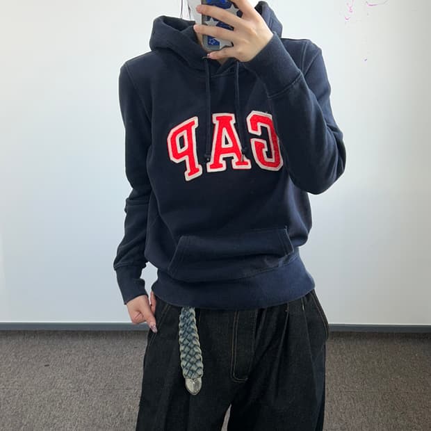 Gap 갭 오렌지 로고 네이비 후드티