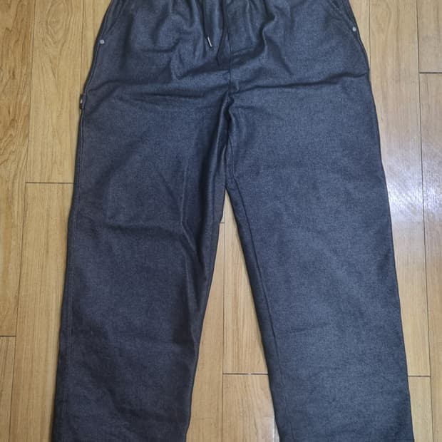 스트라이프 데님팬츠 그레이